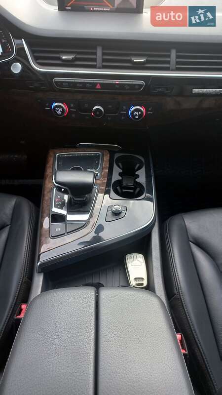 Внедорожник / Кроссовер Audi Q7 2018 в Збараже