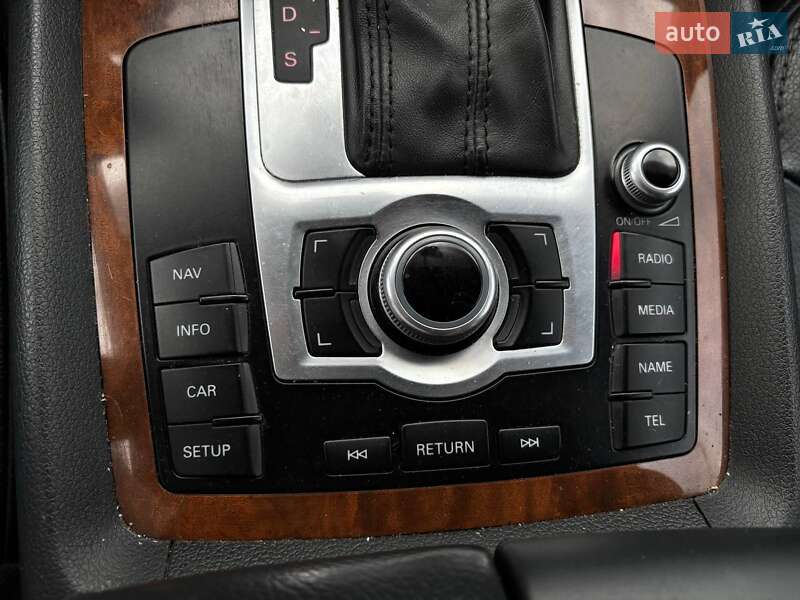 Внедорожник / Кроссовер Audi Q7 2013 в Киеве