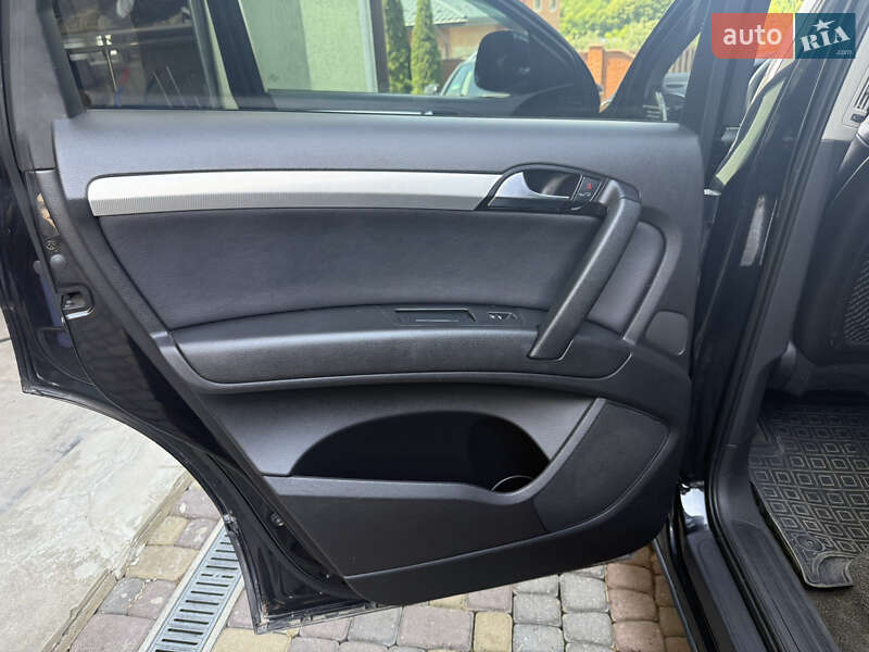 Внедорожник / Кроссовер Audi Q7 2006 в Львове