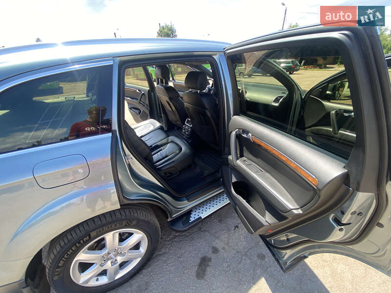 Внедорожник / Кроссовер Audi Q7 2006 в Черкассах фото 8 Внедорожник / Кроссовер Audi Q7 2006 в Черкассах