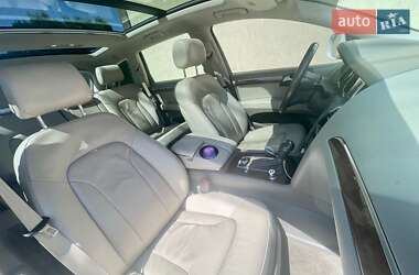 Внедорожник / Кроссовер Audi Q7 2010 в 