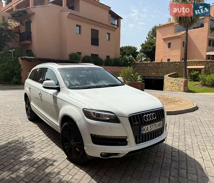 Внедорожник / Кроссовер Audi Q7 2010 в Киеве