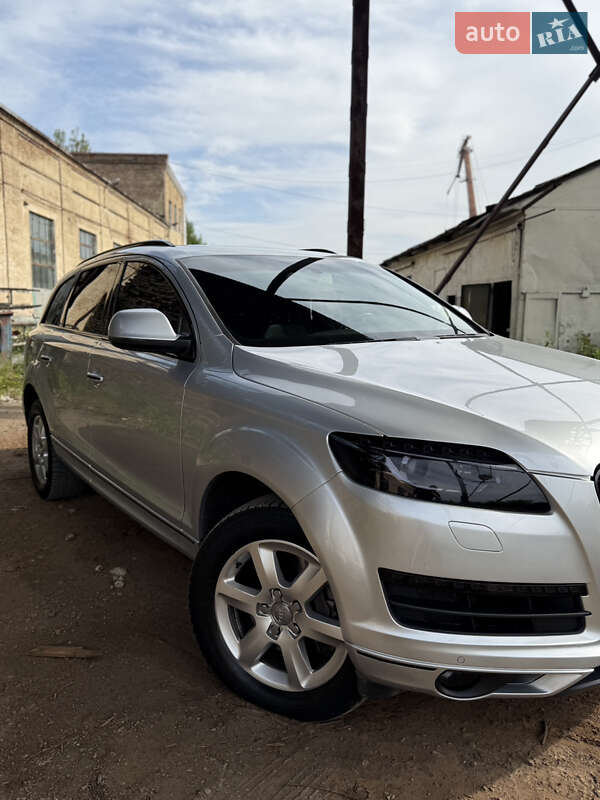 Внедорожник / Кроссовер Audi Q7 2014 в Львове