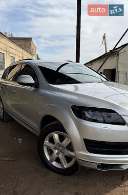 Позашляховик / Кросовер Audi Q7 2014 в 
