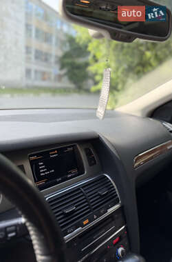 Позашляховик / Кросовер Audi Q7 2014 в 