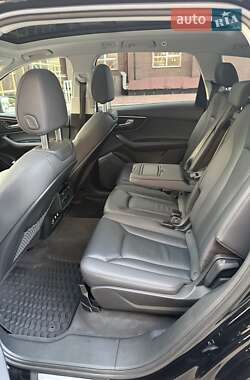 Внедорожник / Кроссовер Audi Q7 2020 в 