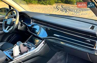 Внедорожник / Кроссовер Audi Q7 2020 в 