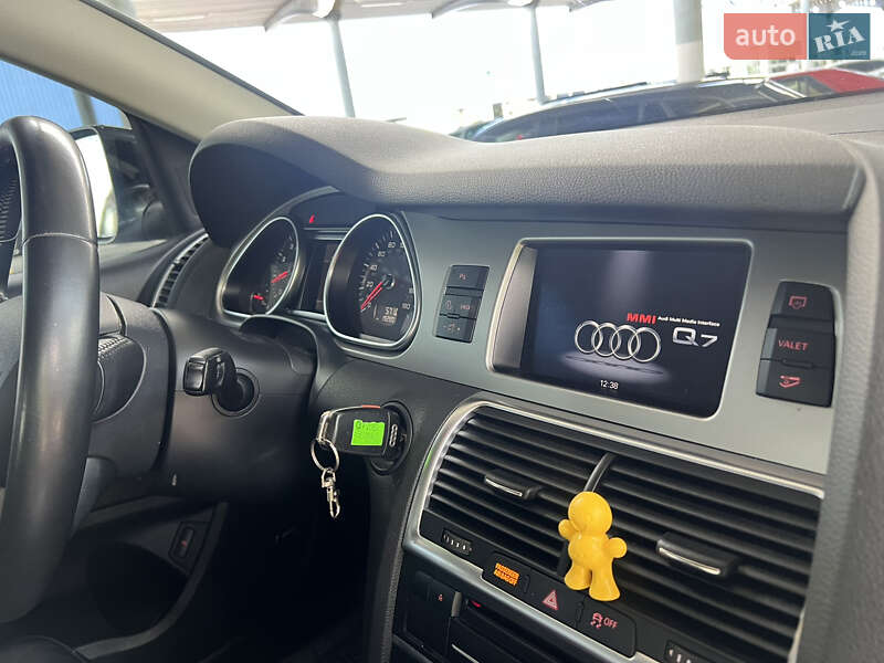Внедорожник / Кроссовер Audi Q7 2015 в Львове