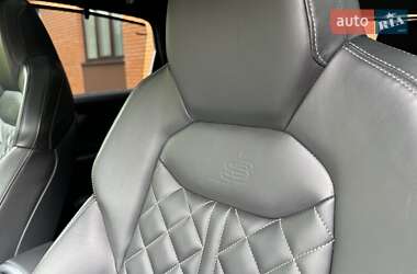 Внедорожник / Кроссовер Audi Q7 2020 в 