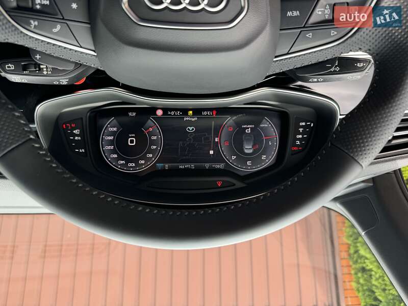 Внедорожник / Кроссовер Audi Q7 2020 в Киеве