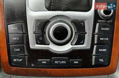 Внедорожник / Кроссовер Audi Q7 2010 в 