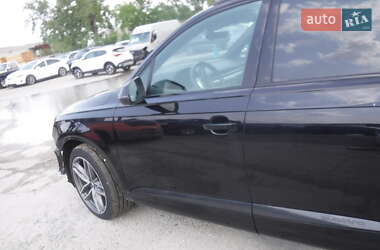 Внедорожник / Кроссовер Audi Q7 2018 в 