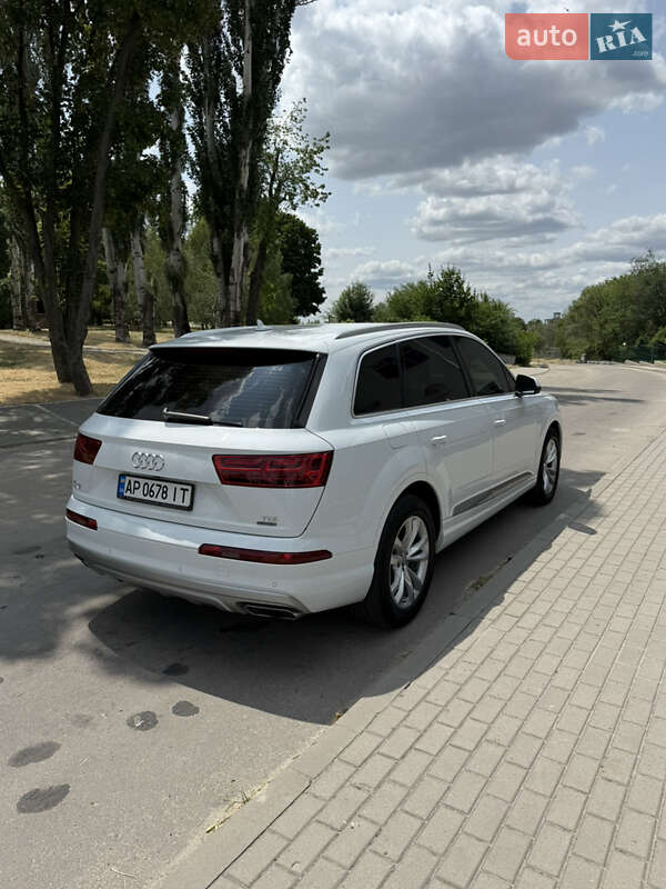 Внедорожник / Кроссовер Audi Q7 2016 в Запорожье