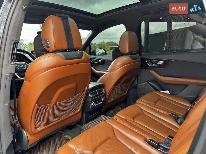 Внедорожник / Кроссовер Audi Q7 2016 в Львове