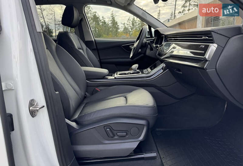Позашляховик / Кросовер Audi Q7 2022 в Києві