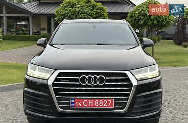 Внедорожник / Кроссовер Audi Q7 2017 в 