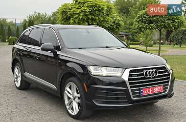 Внедорожник / Кроссовер Audi Q7 2017 в 