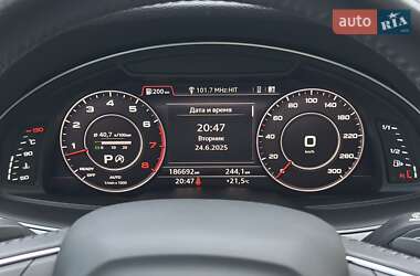 Внедорожник / Кроссовер Audi Q7 2017 в 