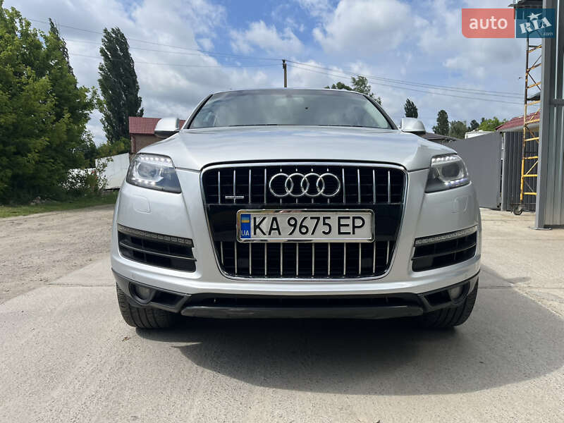 Внедорожник / Кроссовер Audi Q7 2013 в Боярке