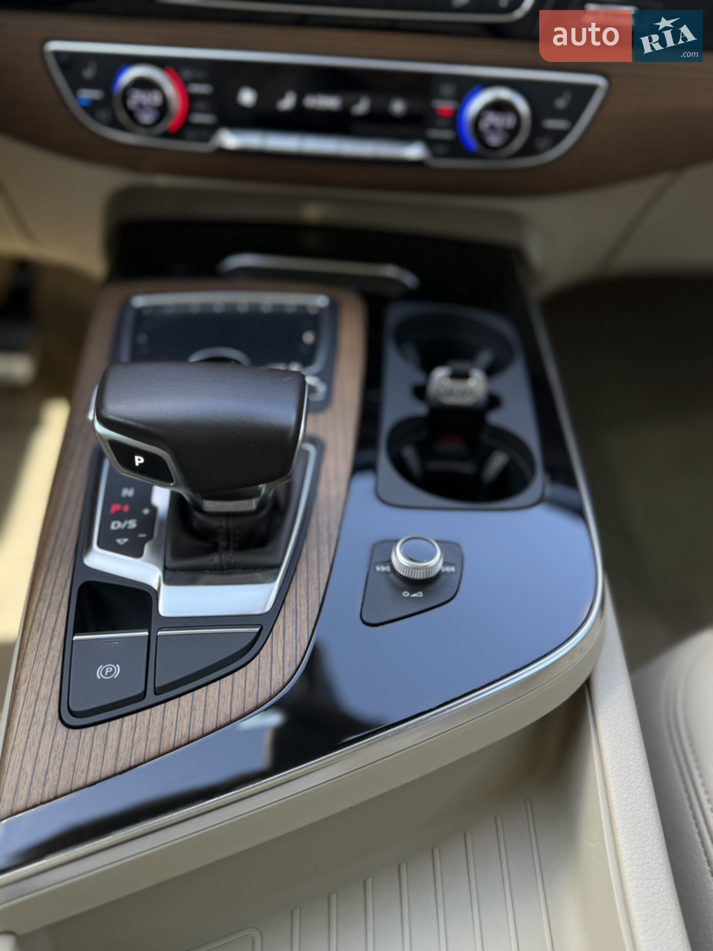 2016 Audi Q7 - мініатюра 26