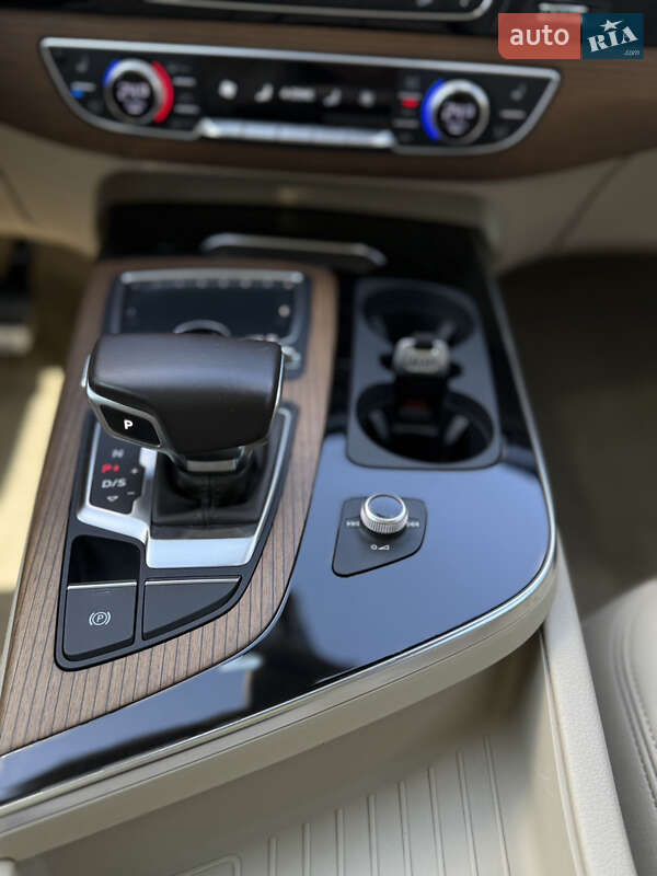 Внедорожник / Кроссовер Audi Q7 2016 в Виннице
