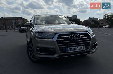 Позашляховик / Кросовер Audi Q7 2016 в 