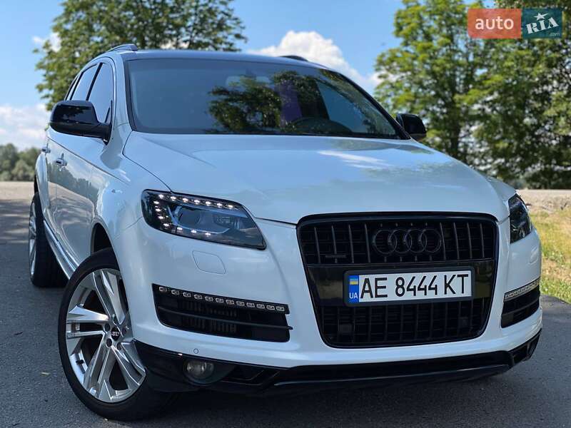 Внедорожник / Кроссовер Audi Q7 2013 в Днепре