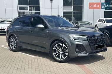 Внедорожник / Кроссовер Audi Q7 2024 в 