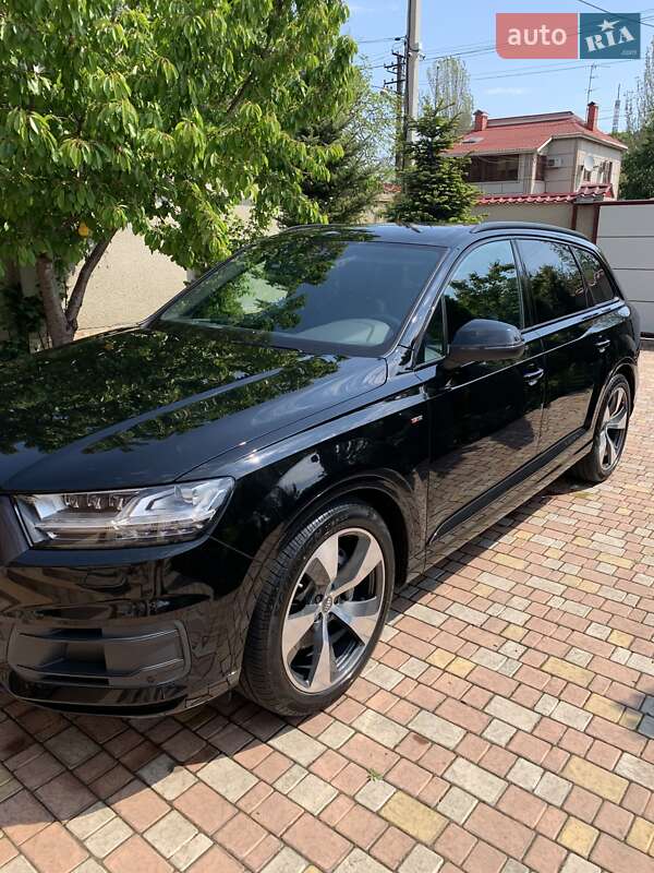 Внедорожник / Кроссовер Audi Q7 2016 в Одессе