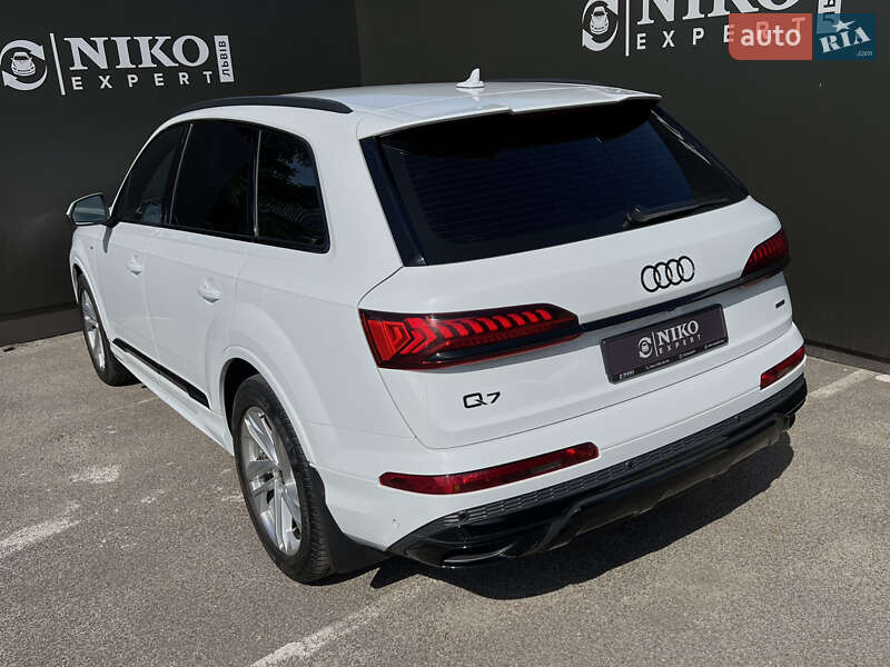 Внедорожник / Кроссовер Audi Q7 2022 в Львове