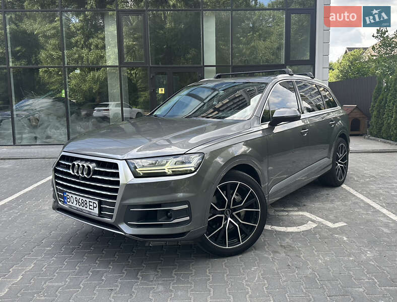Внедорожник / Кроссовер Audi Q7 2016 в Хмельницком