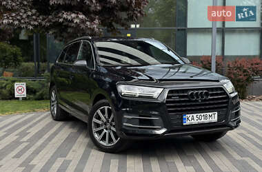 Внедорожник / Кроссовер Audi Q7 2018 в 