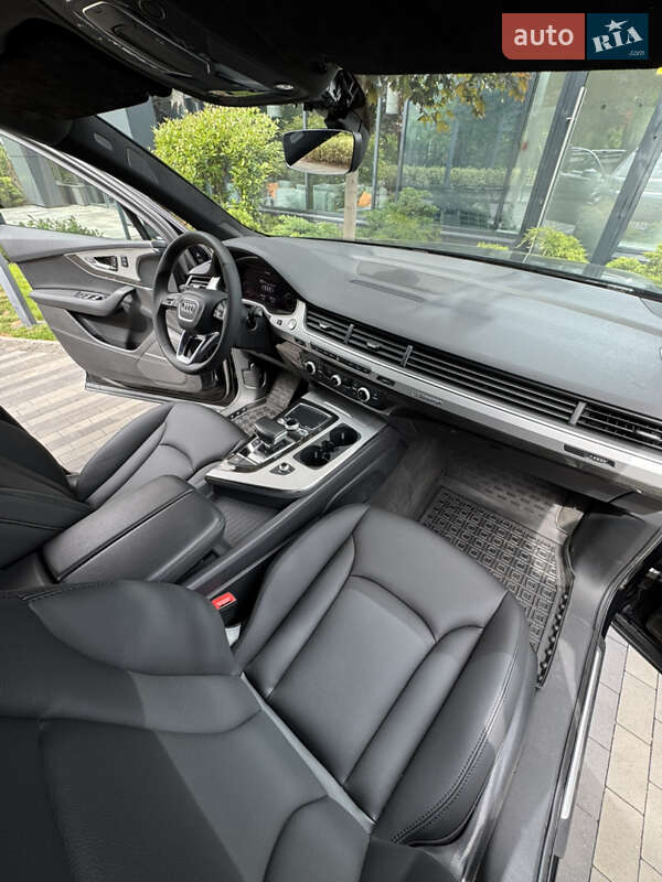 Внедорожник / Кроссовер Audi Q7 2018 в Киеве