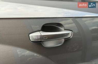 Внедорожник / Кроссовер Audi Q7 2022 в 