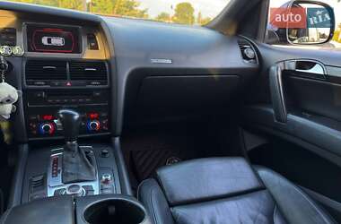 Внедорожник / Кроссовер Audi Q7 2007 в 