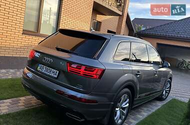 Внедорожник / Кроссовер Audi Q7 2017 в 