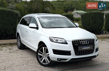 Внедорожник / Кроссовер Audi Q7 2015 в 