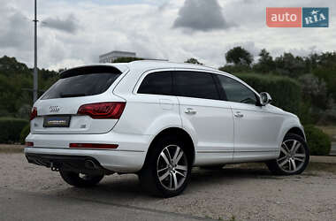 Внедорожник / Кроссовер Audi Q7 2015 в 
