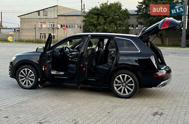 Позашляховик / Кросовер Audi Q7 2017 в 