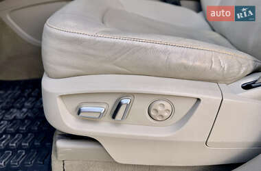 Внедорожник / Кроссовер Audi Q7 2012 в 