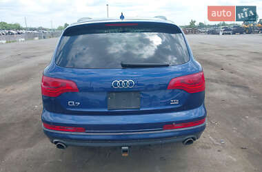 Позашляховик / Кросовер Audi Q7 2015 в 