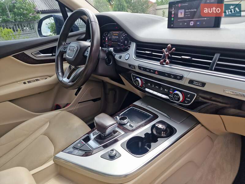 Внедорожник / Кроссовер Audi Q7 2017 в Кропивницком