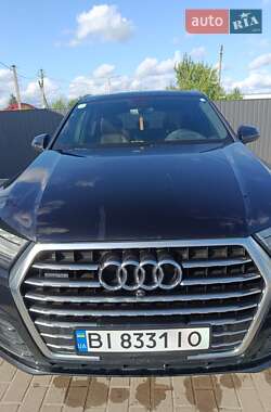Внедорожник / Кроссовер Audi Q7 2016 в 