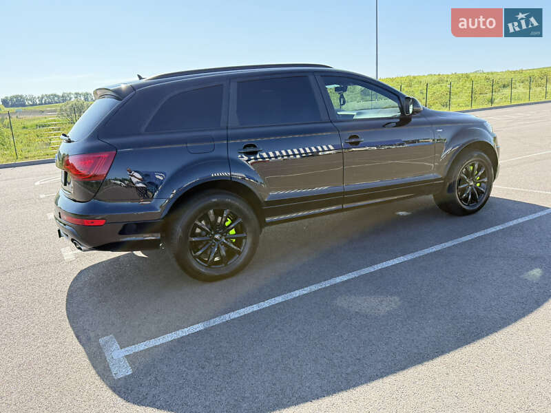 Внедорожник / Кроссовер Audi Q7 2015 в Ровно