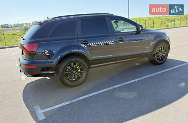 Позашляховик / Кросовер Audi Q7 2015 в 