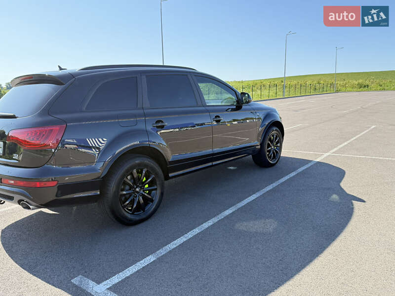 Внедорожник / Кроссовер Audi Q7 2015 в Ровно