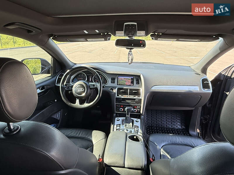 Внедорожник / Кроссовер Audi Q7 2015 в Ровно