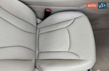 Внедорожник / Кроссовер Audi Q7 2016 в 