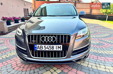 Позашляховик / Кросовер Audi Q7 2015 в 