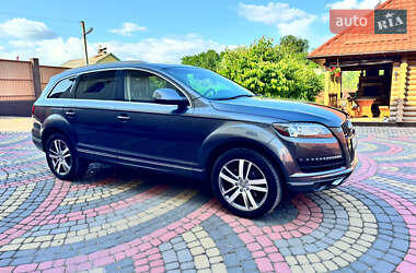 Позашляховик / Кросовер Audi Q7 2015 в 